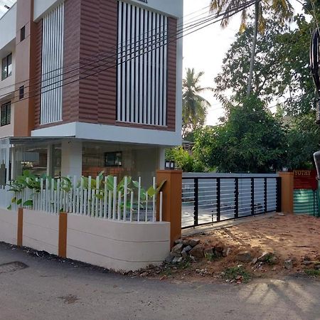 Hotel Mannat Residence Thiruvananthapuram ภายนอก รูปภาพ