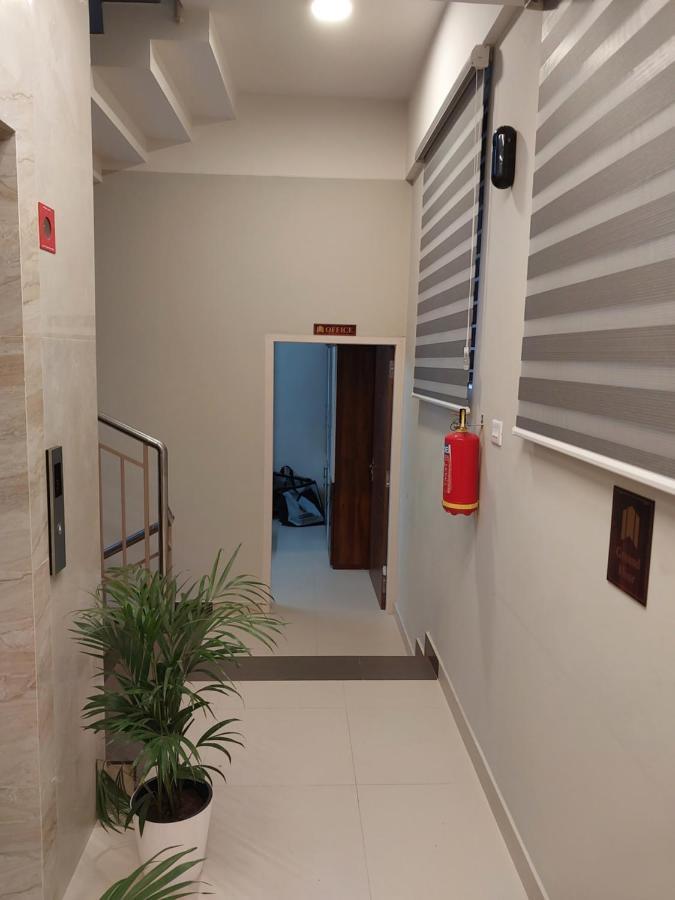 Hotel Mannat Residence Thiruvananthapuram ภายนอก รูปภาพ