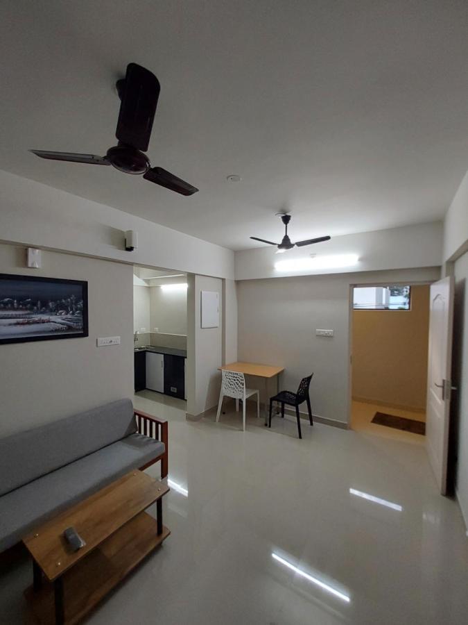 Hotel Mannat Residence Thiruvananthapuram ภายนอก รูปภาพ