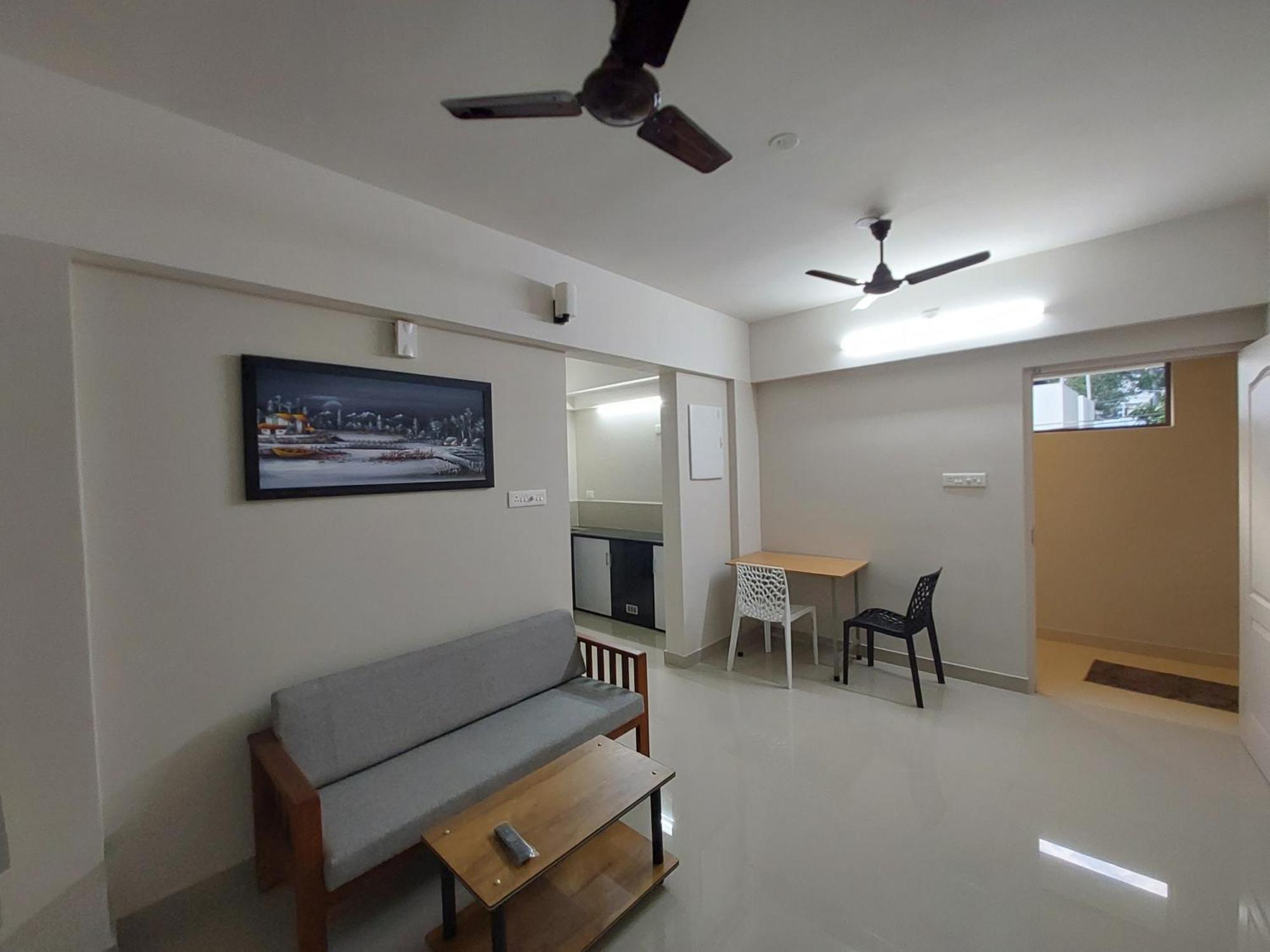Hotel Mannat Residence Thiruvananthapuram ภายนอก รูปภาพ